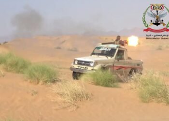 كمين محكم للجيش الوطني في جبهة عسيلان يسفر عن مقتل 13 من عناصر الحوثيين